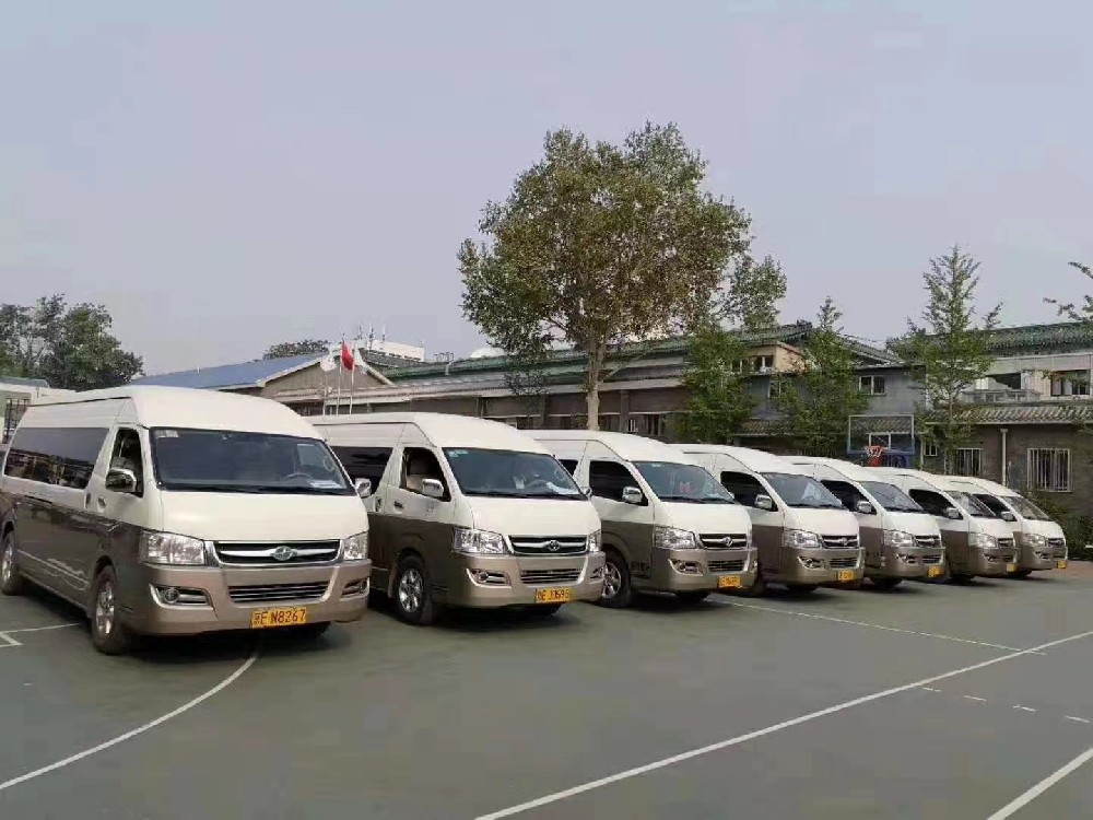 17座班车车型