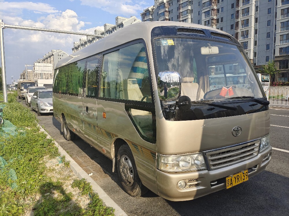 20座丰田考斯特